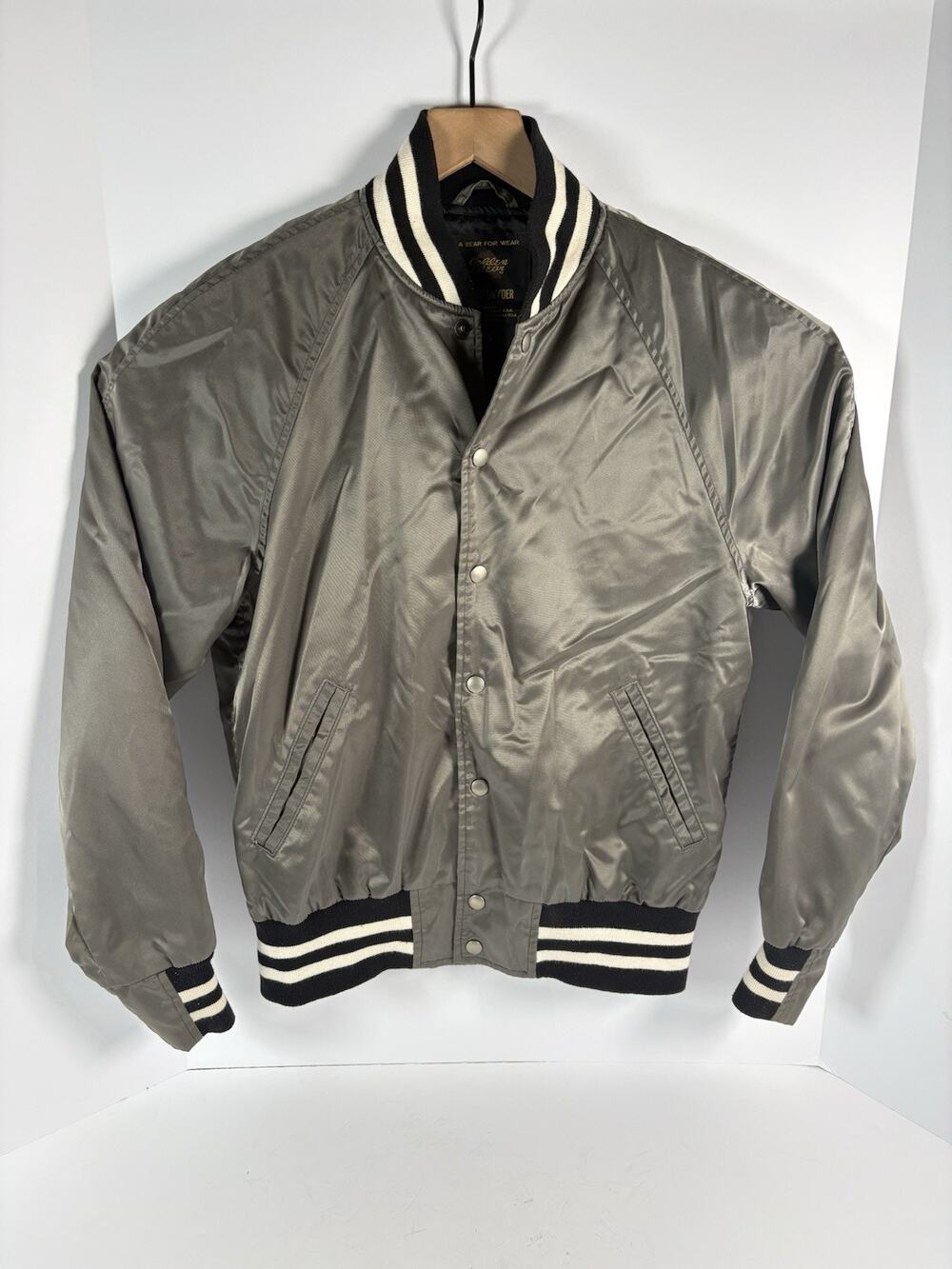 Golden Bear Todd Snyder Jacket Mens Small Olive Nylon Satin Varsity Bomber USA